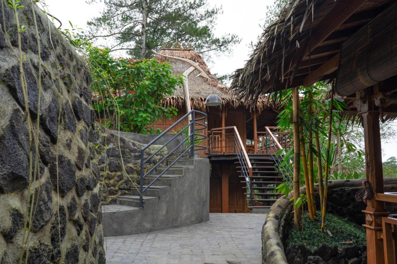 Tira Vilagna Suites & Spa Kintamani  Exterior photo