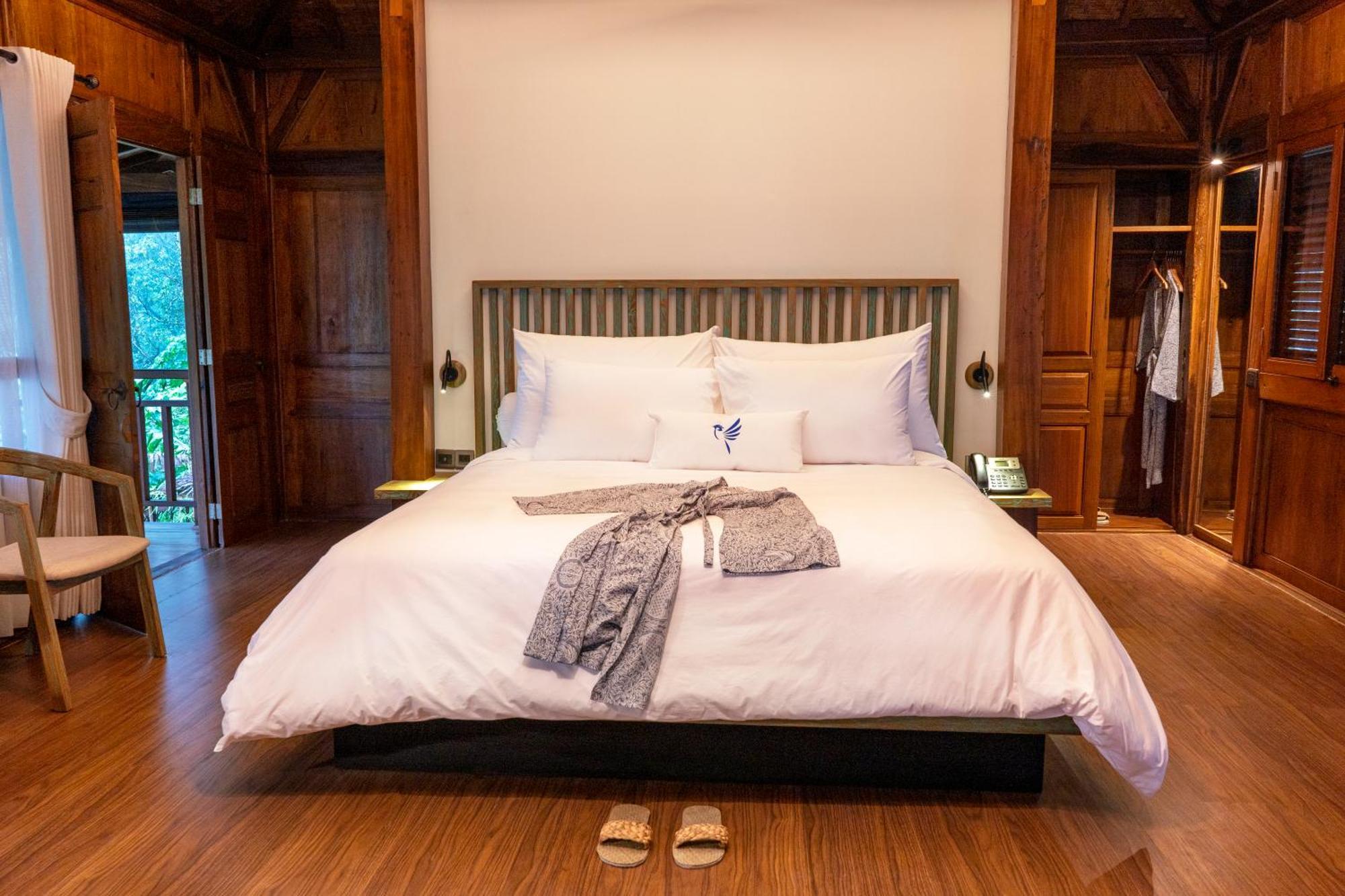 Tira Vilagna Suites & Spa Kintamani  Room photo